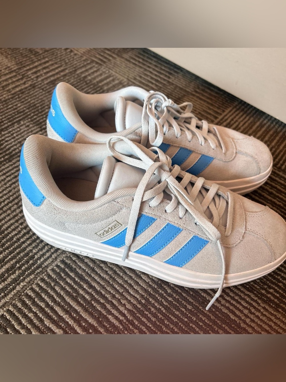 adidas Men’s Light Gray Suede Sneakers with Blue Stripes